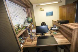 Maßgefertigt - Bürofläche optimal ausgenutzt von cum lignum © Foto: peppUP.de